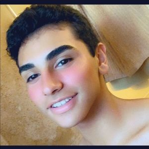 Meet your Posher, Manny